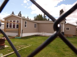 4942 49 Street  Manola, AB T7N 1A2