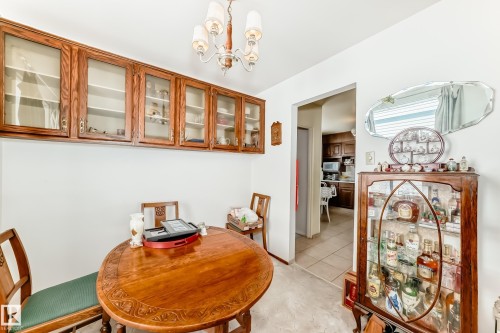 12237 135 Street, Edmonton, AB - Indoor