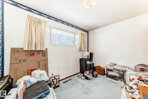 12237 135 Street, Edmonton, AB - Indoor