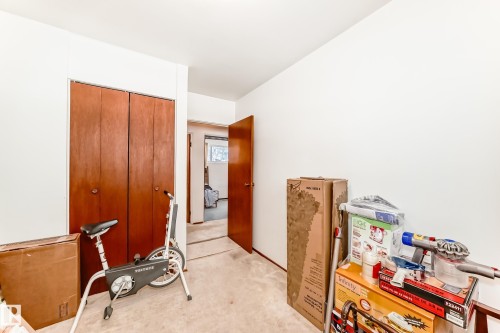 12237 135 Street, Edmonton, AB - Indoor