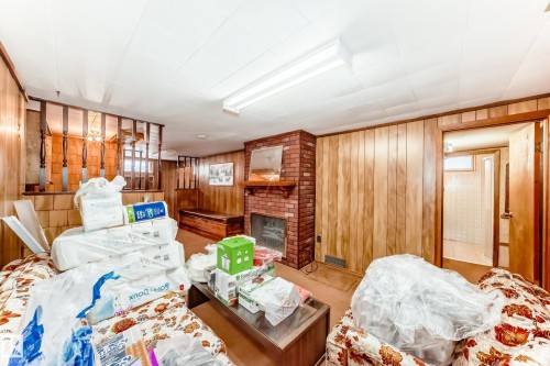 12237 135 Street, Edmonton, AB - Indoor