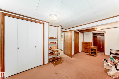 12237 135 Street, Edmonton, AB - Indoor Photo Showing Other Room