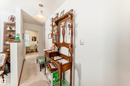 12237 135 Street, Edmonton, AB - Indoor Photo Showing Other Room