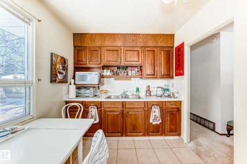 12237 135 Street, Edmonton, AB - Indoor Photo Showing Kitchen With Double Sink