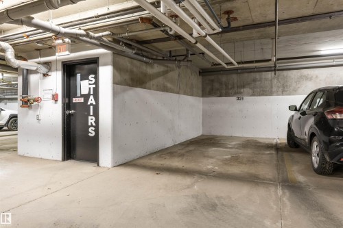 110 9517 160 Avenue, Edmonton, AB - Indoor Photo Showing Garage