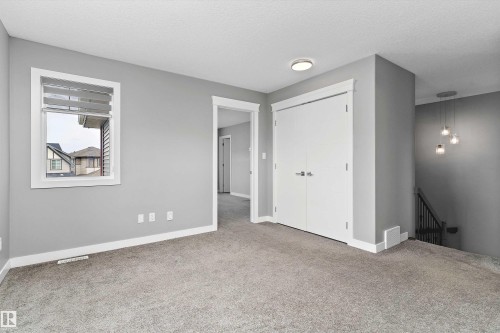 8729 Carson Way, Edmonton, AB - Indoor Photo Showing Other Room