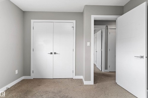 8729 Carson Way, Edmonton, AB - Indoor Photo Showing Other Room