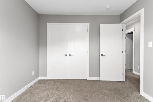8729 Carson Way, Edmonton, AB - Indoor Photo Showing Other Room