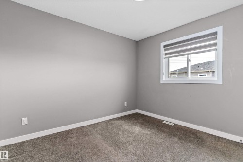 8729 Carson Way, Edmonton, AB - Indoor Photo Showing Other Room