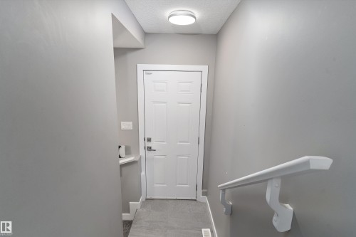 8729 Carson Way, Edmonton, AB - Indoor Photo Showing Other Room