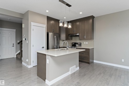 8729 Carson Way, Edmonton, AB - Indoor Photo Showing Kitchen With Upgraded Kitchen