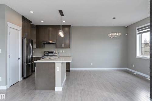 8729 Carson Way, Edmonton, AB - Indoor Photo Showing Kitchen
