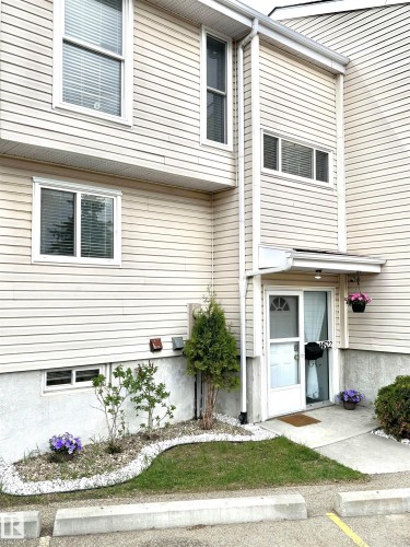 14522 56 Street, Edmonton, AB - Outdoor