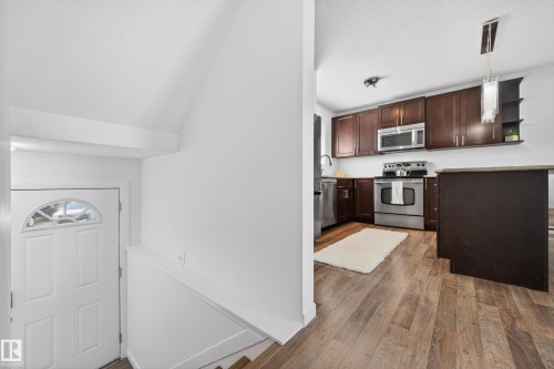 14522 56 Street, Edmonton, AB - Indoor Photo Showing Kitchen