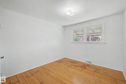 9276 86 Street, Edmonton, AB - Indoor Photo Showing Other Room