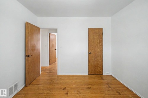 9276 86 Street, Edmonton, AB - Indoor Photo Showing Other Room