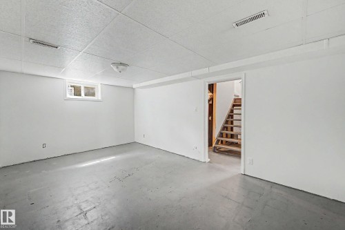 9276 86 Street, Edmonton, AB - Indoor Photo Showing Other Room