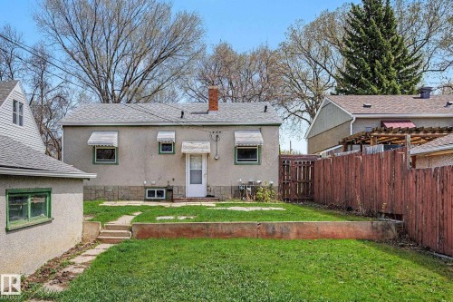 9276 86 Street, Edmonton, AB - Outdoor