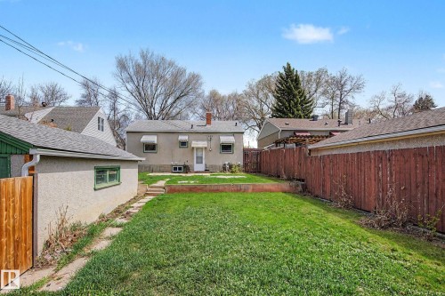 9276 86 Street, Edmonton, AB - Outdoor
