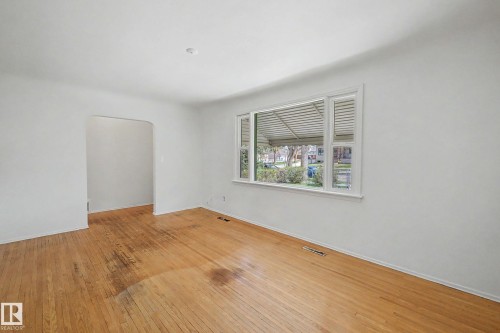 9276 86 Street, Edmonton, AB - Indoor Photo Showing Other Room