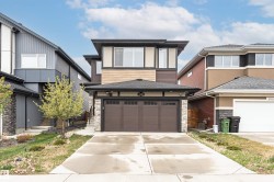 2330 KELLY Circle  Edmonton, AB T6W 4K2