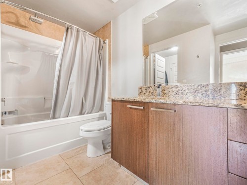 801 10388 105 Street, Edmonton, AB - Indoor Photo Showing Bathroom
