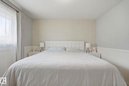 6219 134 Avenue, Edmonton, AB - Indoor Photo Showing Bedroom
