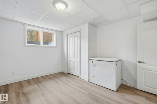 6219 134 Avenue, Edmonton, AB - Indoor Photo Showing Other Room