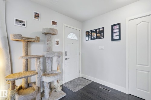 6219 134 Avenue, Edmonton, AB - Indoor Photo Showing Other Room