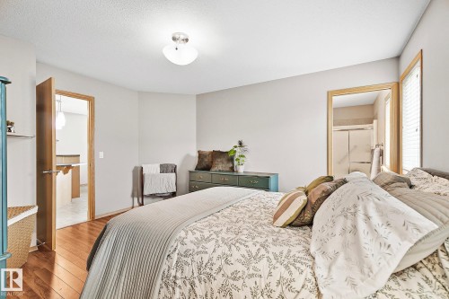 98 Hewitt Circle, Spruce Grove, AB - Indoor Photo Showing Bedroom