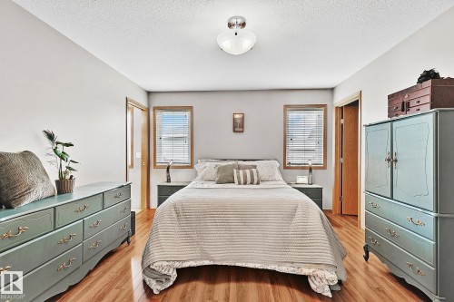 98 Hewitt Circle, Spruce Grove, AB - Indoor Photo Showing Bedroom
