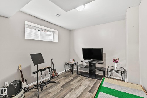 98 Hewitt Circle, Spruce Grove, AB - Indoor