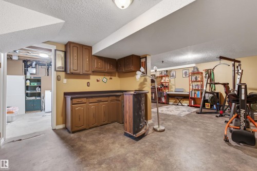 2012 2 Avenue, Cold Lake, AB - Indoor