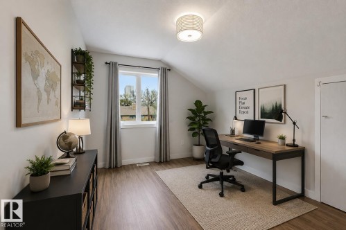 (Virtually Staged) - 11146 78 Avenue, Edmonton, AB - Indoor Photo Showing Other Room