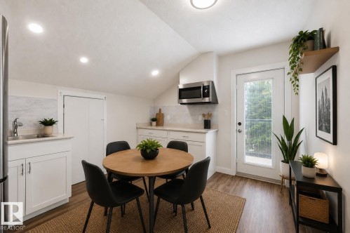 (Virtually Staged) - 11146 78 Avenue, Edmonton, AB - Indoor Photo Showing Dining Room