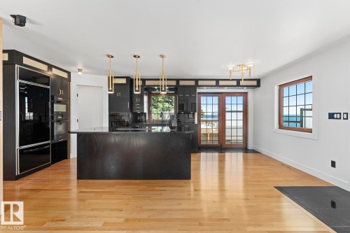 305 Lakeshore Drive, Cold Lake, AB - Indoor