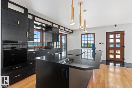305 Lakeshore Drive, Cold Lake, AB - Indoor