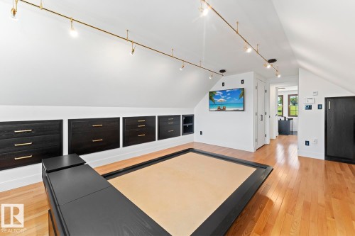 305 Lakeshore Drive, Cold Lake, AB - Indoor Photo Showing Other Room