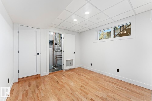 305 Lakeshore Drive, Cold Lake, AB - Indoor Photo Showing Other Room