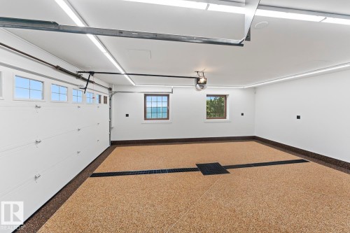 305 Lakeshore Drive, Cold Lake, AB - Indoor Photo Showing Garage