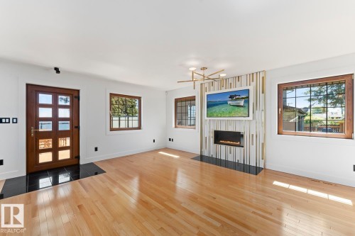 305 Lakeshore Drive, Cold Lake, AB - Indoor Photo Showing Other Room