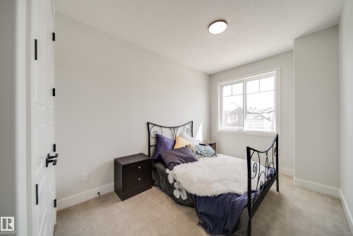 8808 183 Avenue, Edmonton, AB - Indoor Photo Showing Bedroom