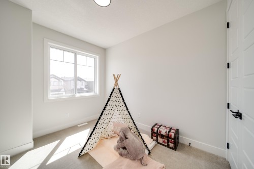 8808 183 Avenue, Edmonton, AB - Indoor Photo Showing Other Room