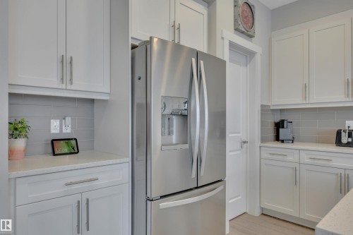 5 Stout Place, Leduc, AB - Indoor Photo Showing Kitchen