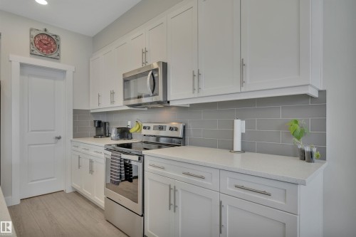 5 Stout Place, Leduc, AB - Indoor Photo Showing Kitchen
