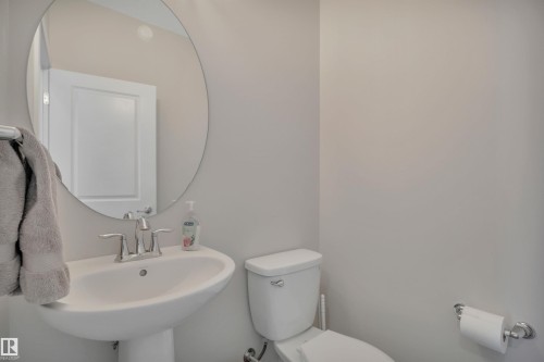 5 Stout Place, Leduc, AB - Indoor Photo Showing Bathroom