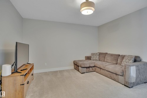 5 Stout Place, Leduc, AB - Indoor Photo Showing Living Room