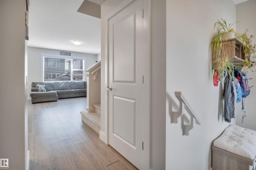 5 Stout Place, Leduc, AB - Indoor
