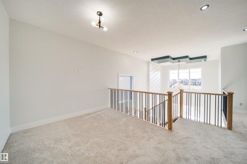 8603 183 Avenue, Edmonton, AB - Indoor Photo Showing Other Room