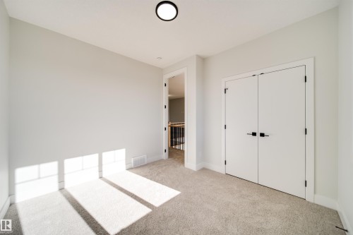 8603 183 Avenue, Edmonton, AB - Indoor Photo Showing Other Room